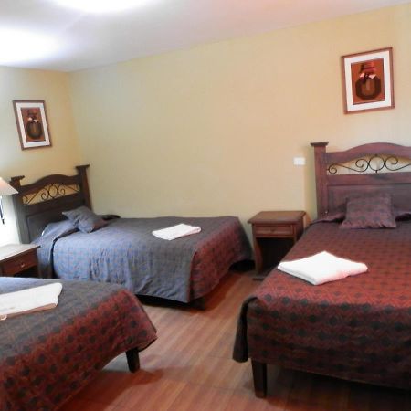 La Posada Del Conde กาบานากอนเด ภายนอก รูปภาพ